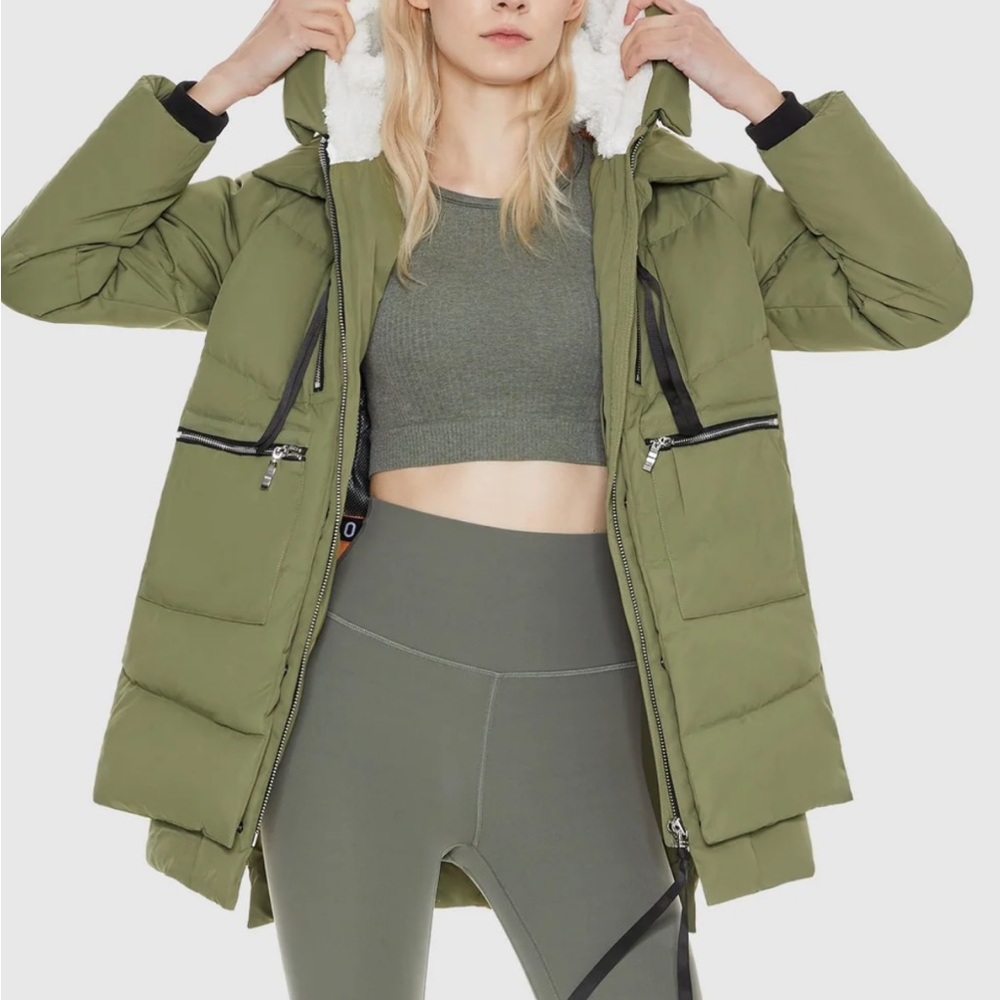 Sleek Olive Puffer Jacket with Hood